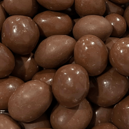 Amandes enrobées de chocolat au lait