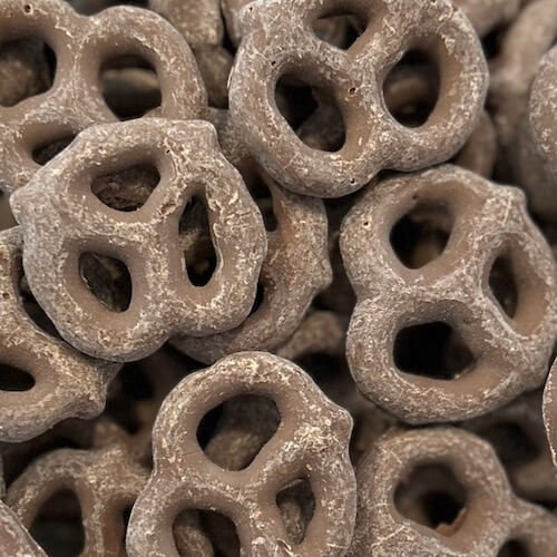 Pretzels enrobés de chocolat au lait